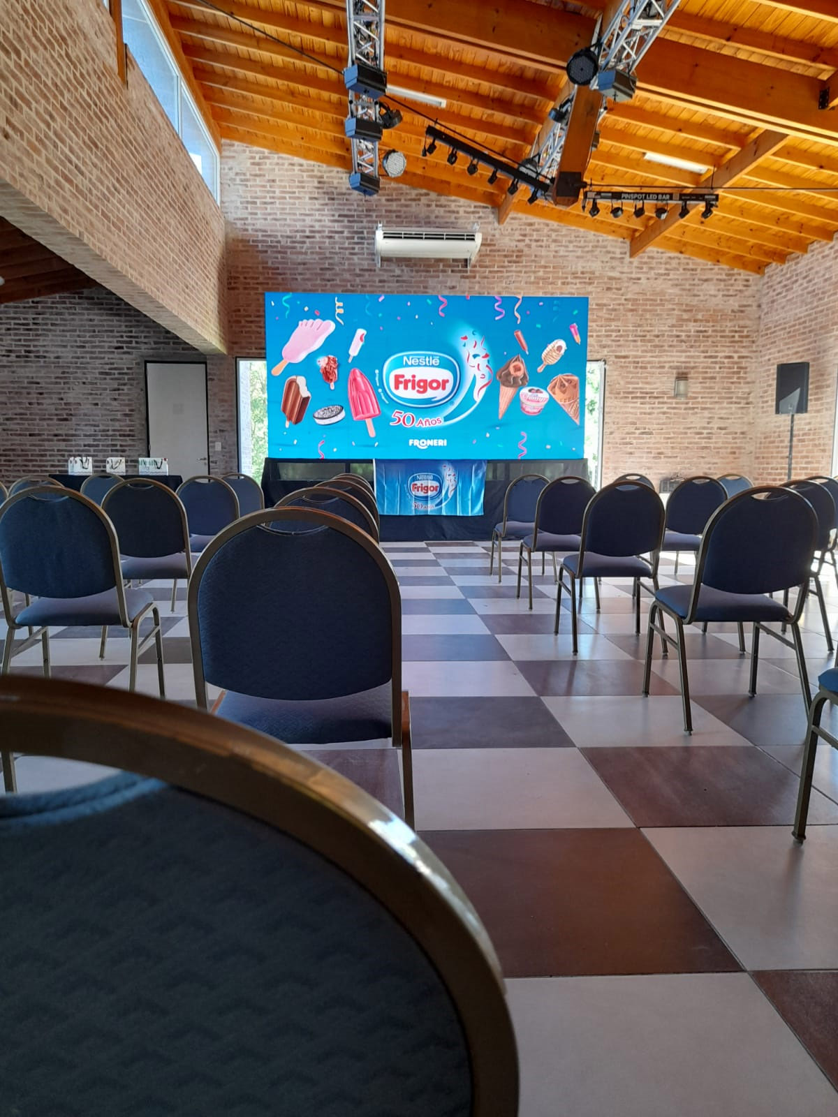 Espacio exterior para eventos empresariales